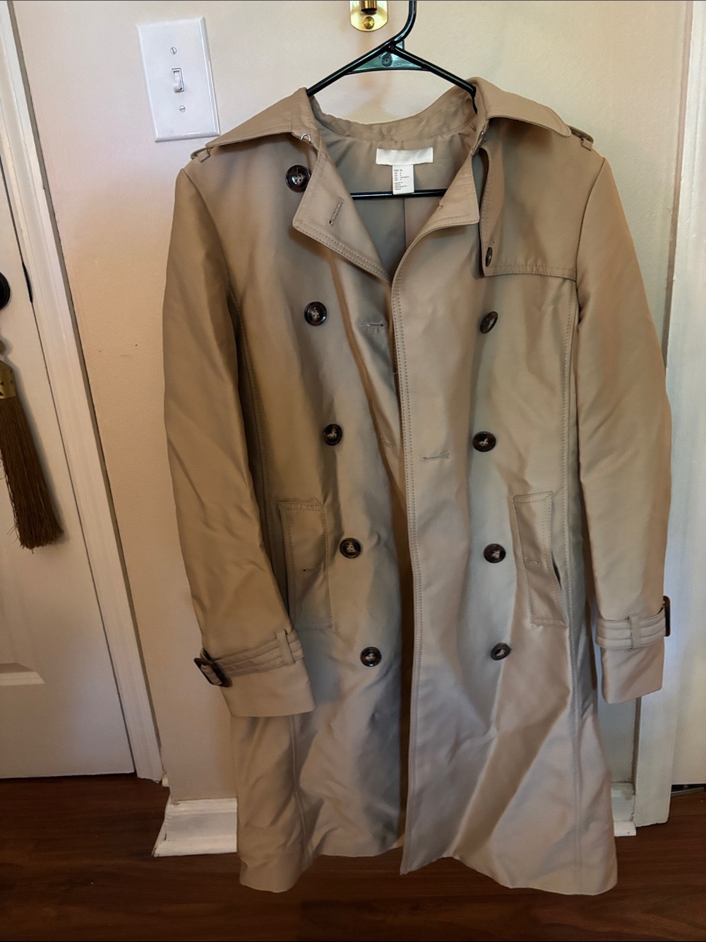 H&M Lightweight Beige Trench Coat